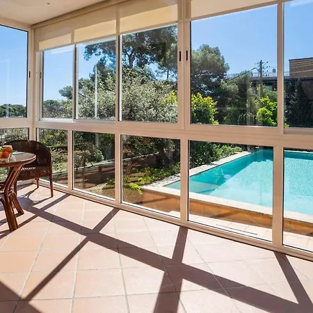 Espectacular Privada Con Piscina Y Aacc * Castelldefels