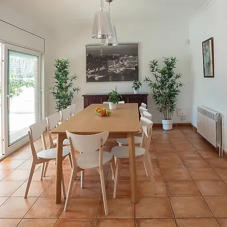 Holiday home Espectacular Privada Con Piscina Y Aacc Castelldefels