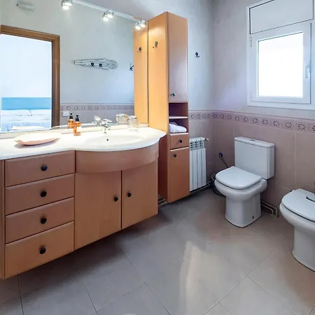 Espectacular Privada Con Piscina Y Aacc Holiday home Castelldefels