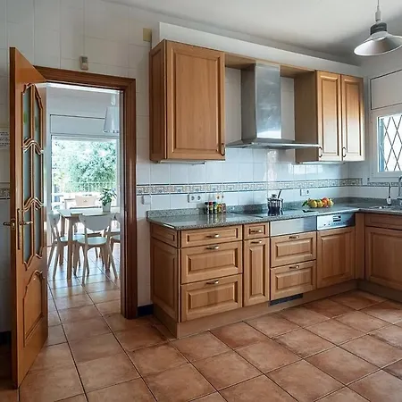 Espectacular Privada Con Piscina Y Aacc Castelldefels