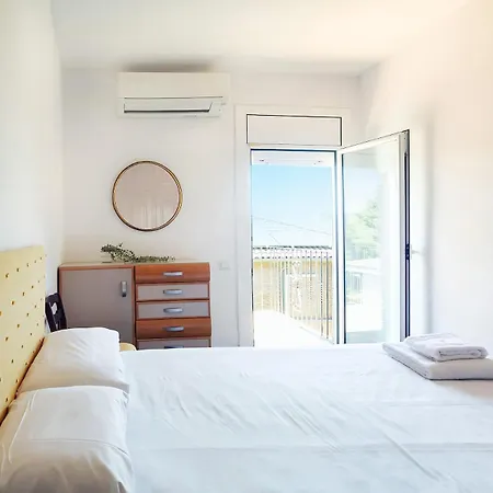 Espectacular Privada Con Piscina Y Aacc Holiday home Castelldefels
