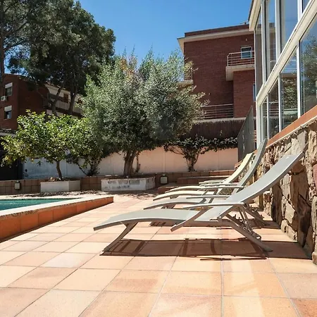 Espectacular Privada Con Piscina Y Aacc * Castelldefels